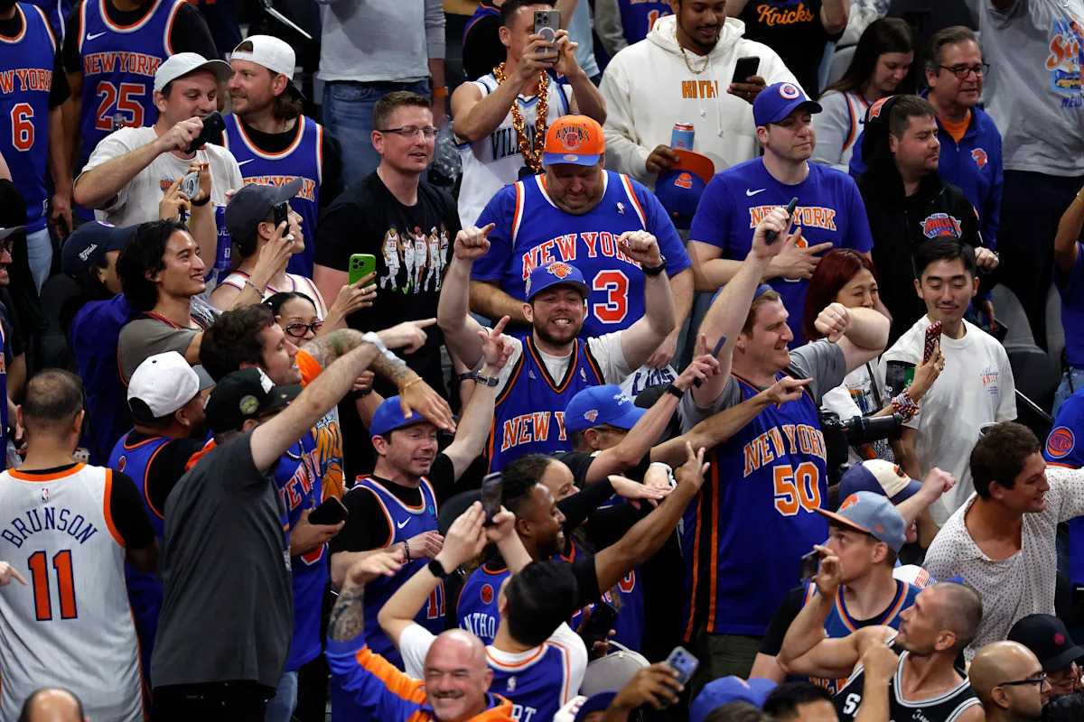 Elmo learns a life lesson about what happens when you go against Knicks fans making waves