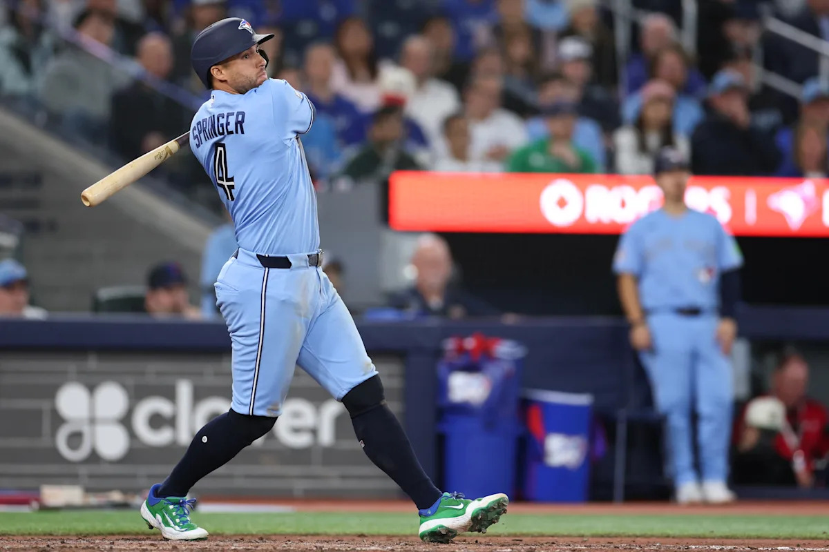 Blue Jays DH George Springer exits early with toe fracture making waves