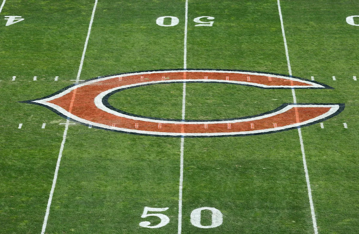 Bears say stadium options  'exhausted,' paving way for move to suburbs or Indiana observed today