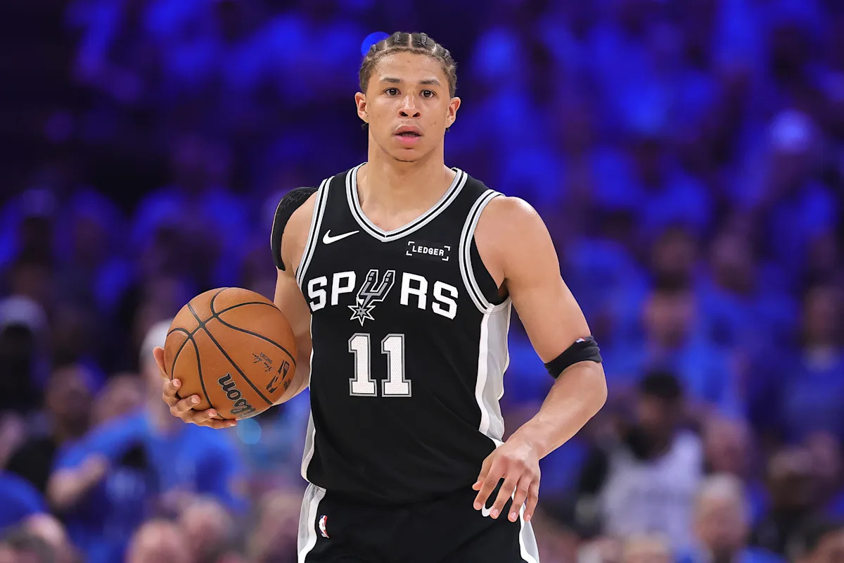 Spurs' Champagnie on Bryant restroom video  'We should stop recording people in the bathroom' observed today