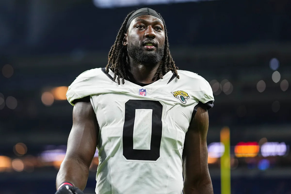 Panthers reportedly signing All-Pro linebacker Devin Lloyd from Jaguars hits headlines