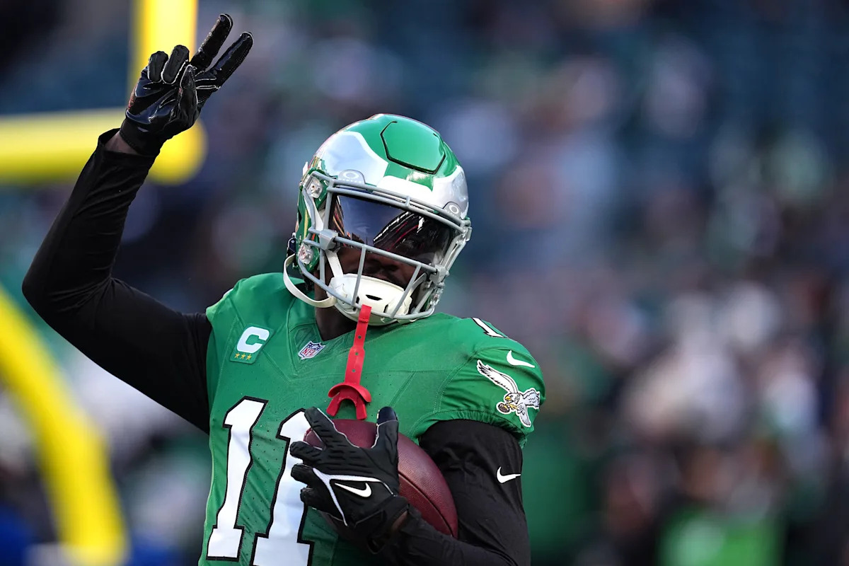 Patriots acquire WR A.J. Brown in trade with Eagles