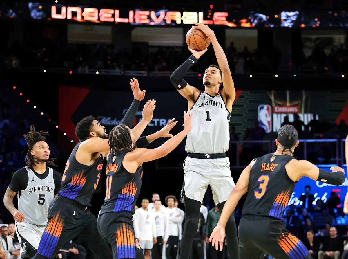 Air Corgi predicts Spurs-Knicks series to go 7 games observed today