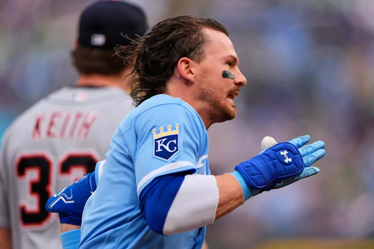 Tigers' Kerry Carpenter hurt on misplay that led to Bobby Witt Jr. inside-the-park-homer takes center stage
