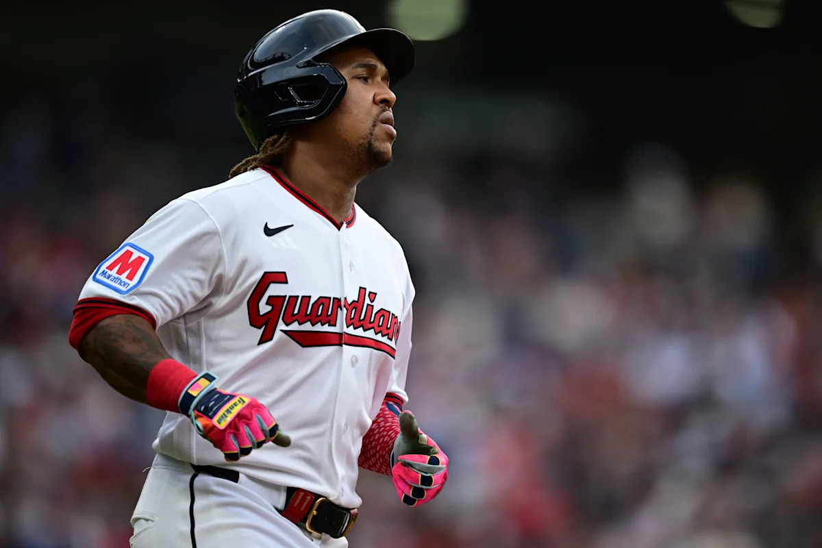 Guardians place All-Star José Ramírez on IL with fractured left hamate bone making waves