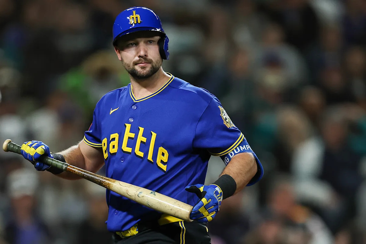 Cal Raleigh returns to Mariners lineup -- facing Braves after 3-game absence with injury reported globally