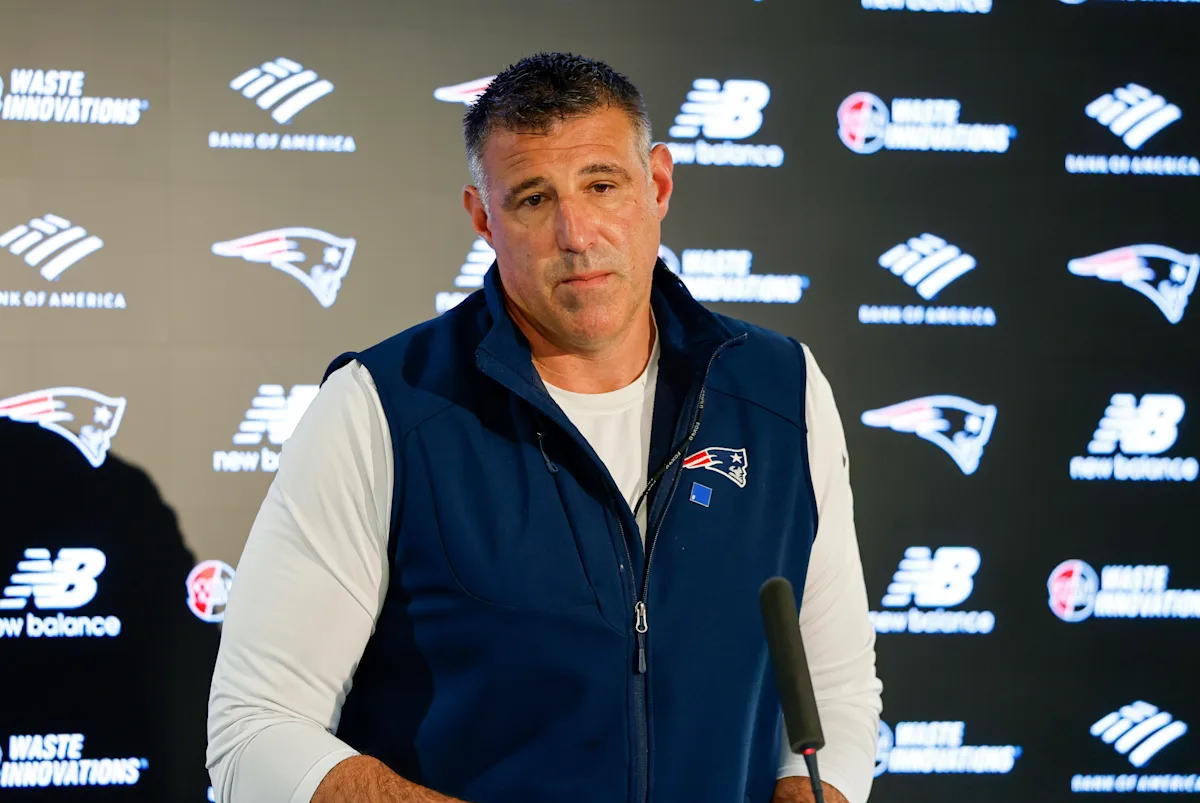 Patriots' Vrabel on focusing on coaching  'We all have to deal with things outside of here' hits headlines