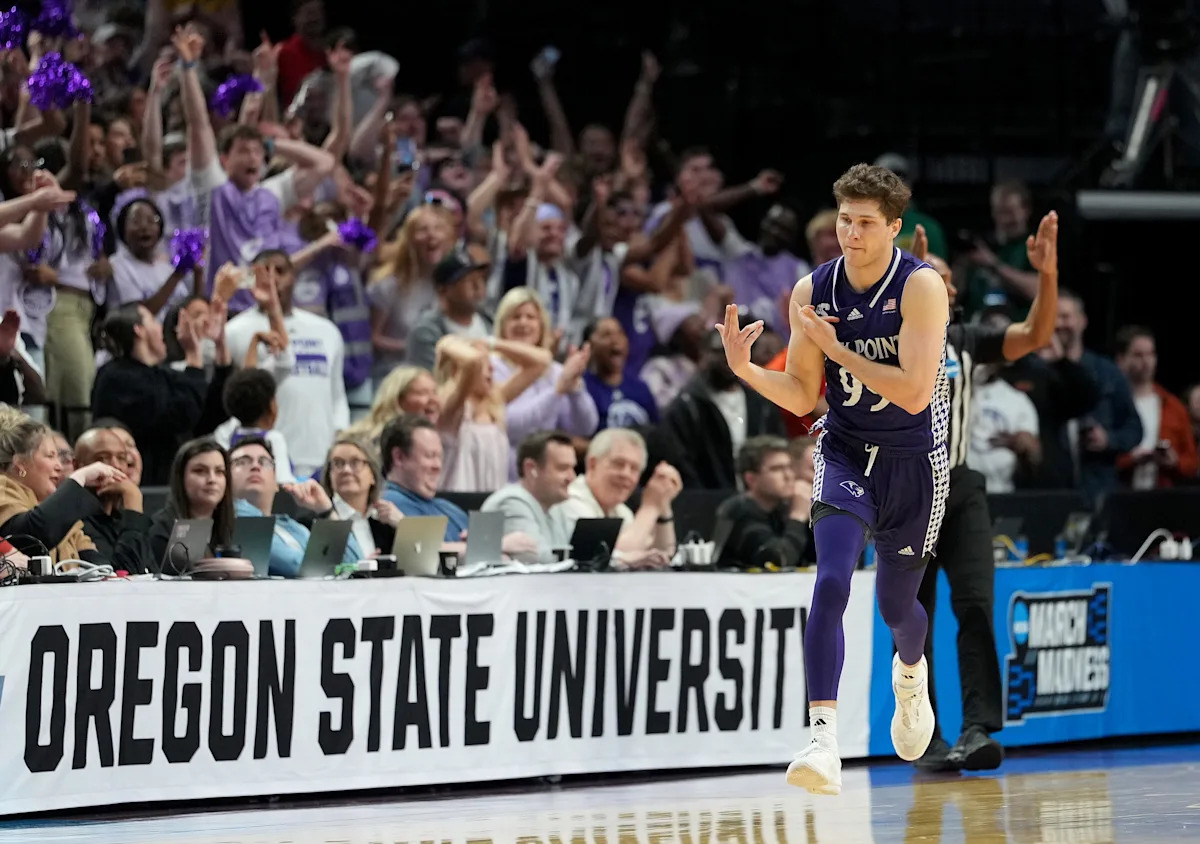 12-seed High Point upsets No. 5 Wisconsin takes center stage