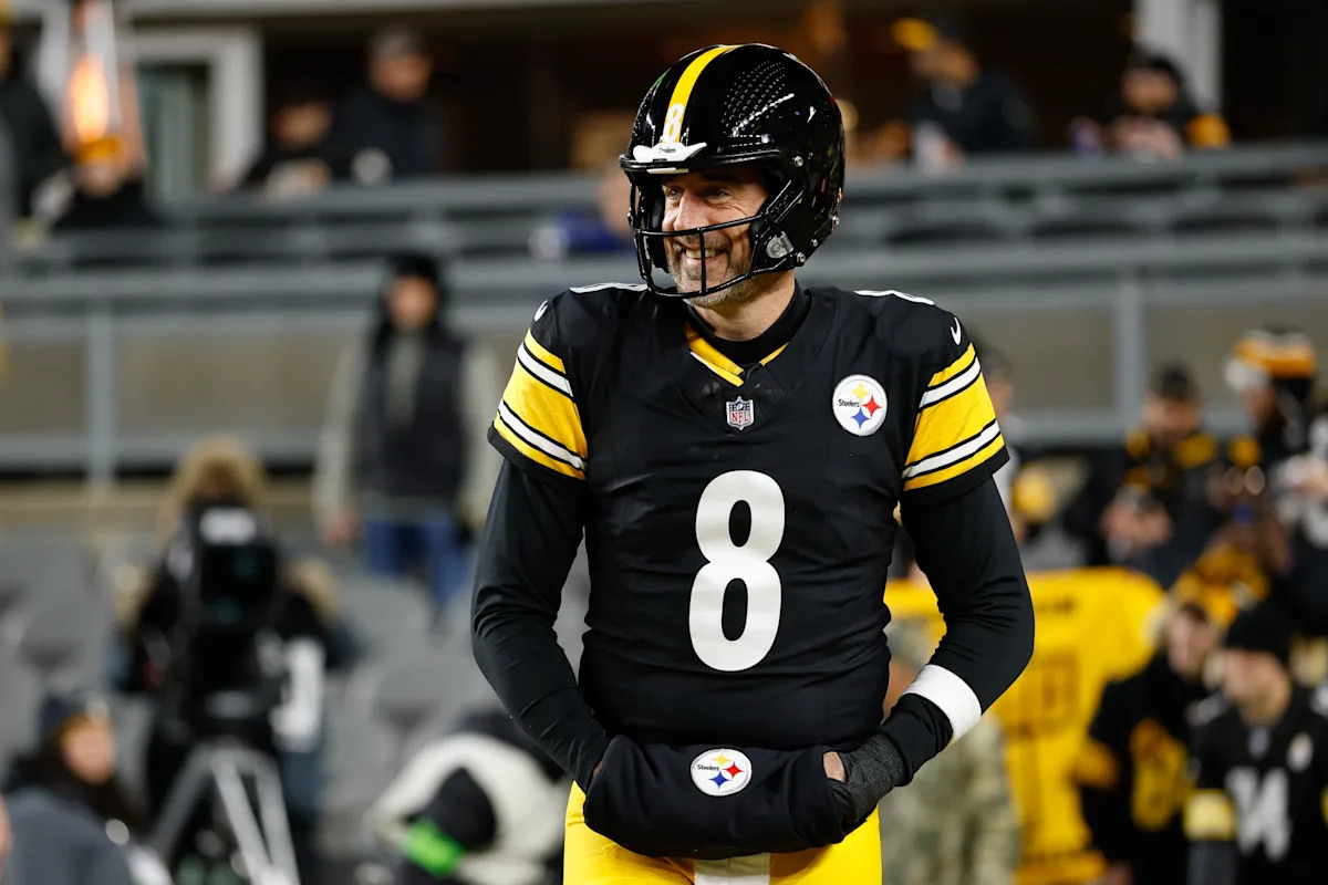 Rodgers reportedly in Pittsburgh -- but yet to speak to Steelers about contract making waves