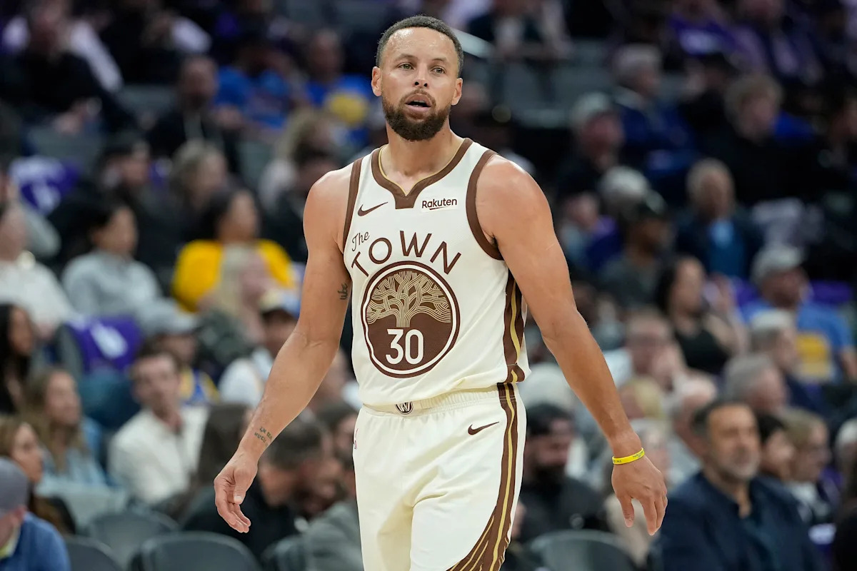 Stephen Curry signs new shoe deal with Chinese company Li-Ning creates buzz