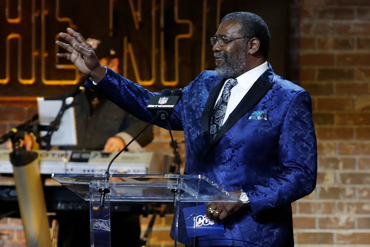 Hall of Famer Joe Greene is not dead, Steelers confirm, despite online rumors creates buzz